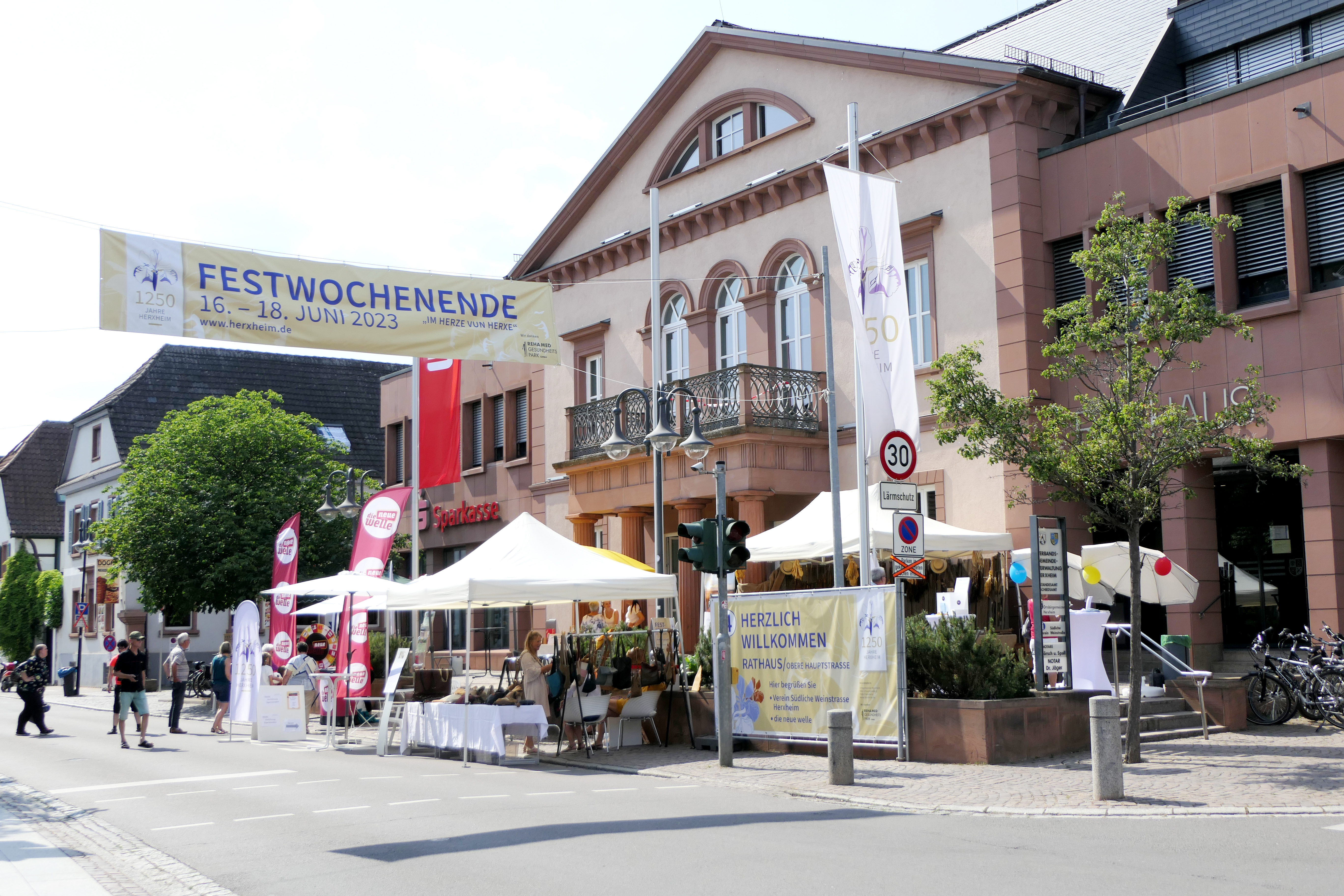 Fest im Park der Villa Wieser Fest im Park der Villa Wieser
