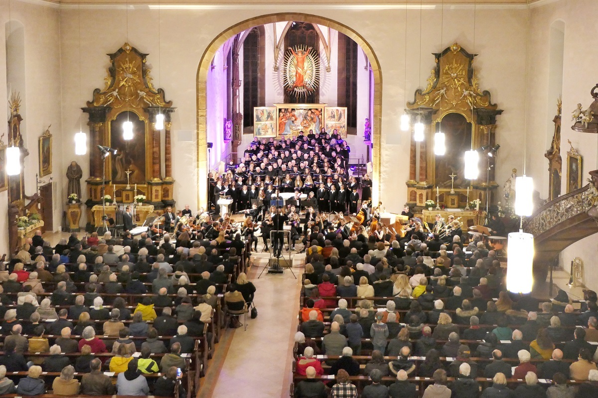 Eröffnungskonzert in der Kath. Pfarrkirche Eröffnungskonzert in der Kath. Pfarrkirche
